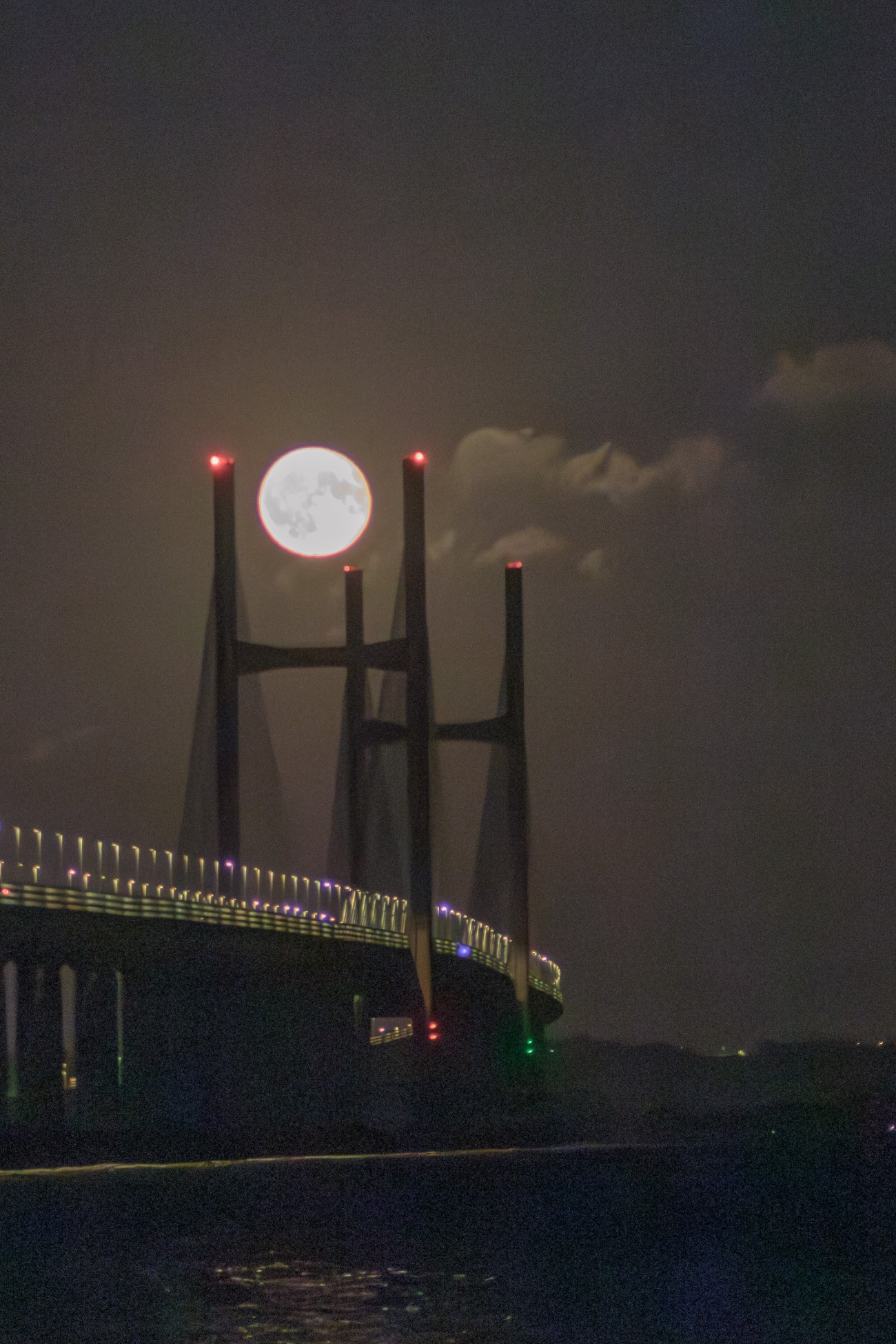 Severn Bridge Super Blue Moon-1.JPG